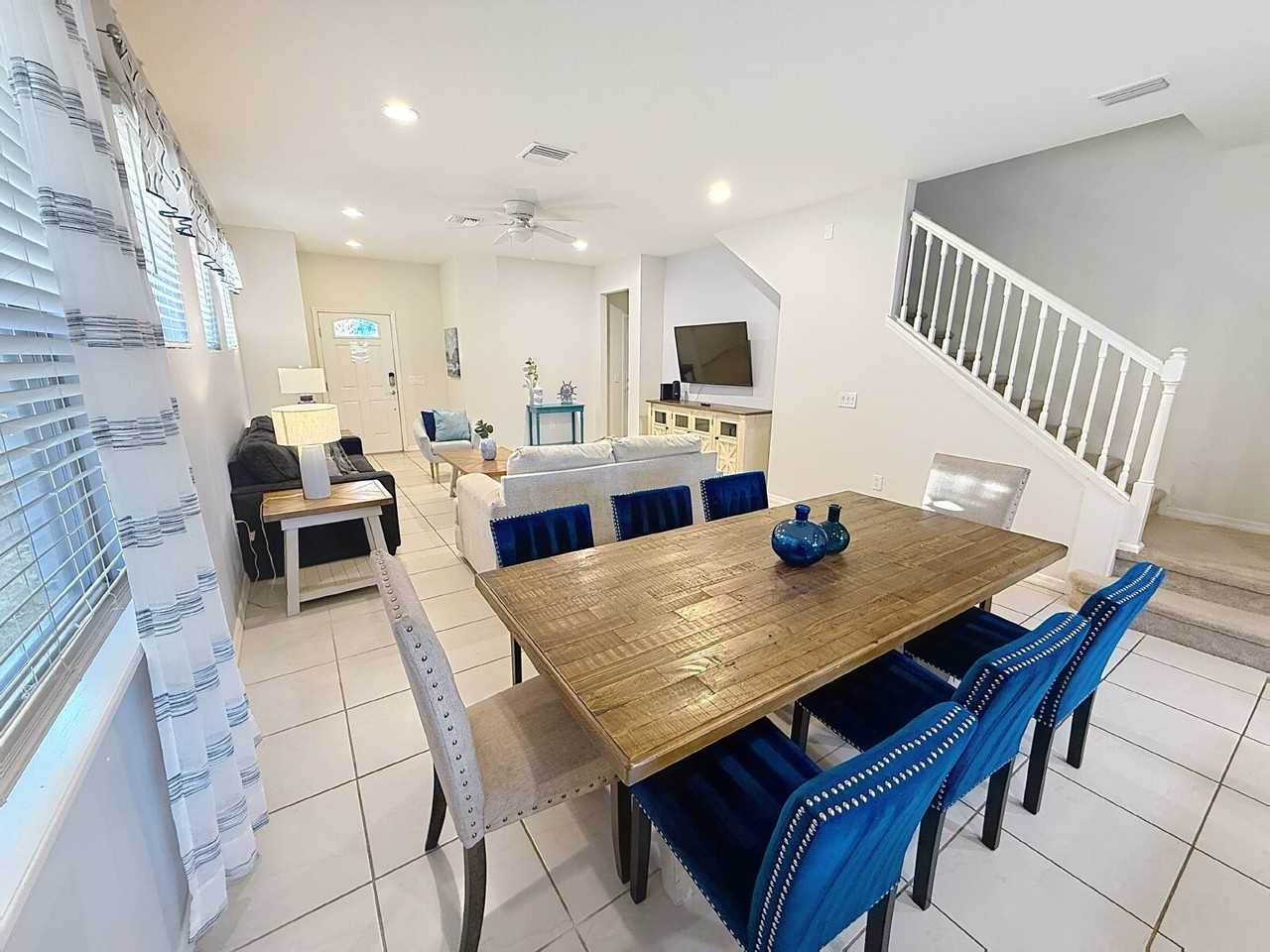 1837 Nice Court - Photo 4 of 15