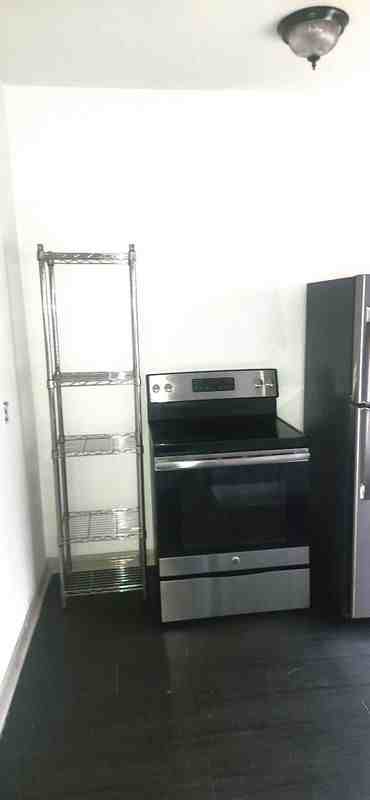 1330 Pine St - Photo 5 of 9