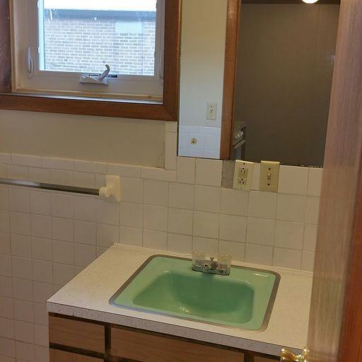 211 S Main St #4 - Photo 5 of 10