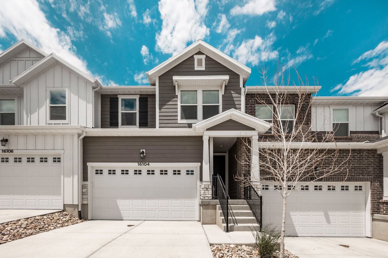 16104 S Bodmin Way #1 - Photo 4 of 26