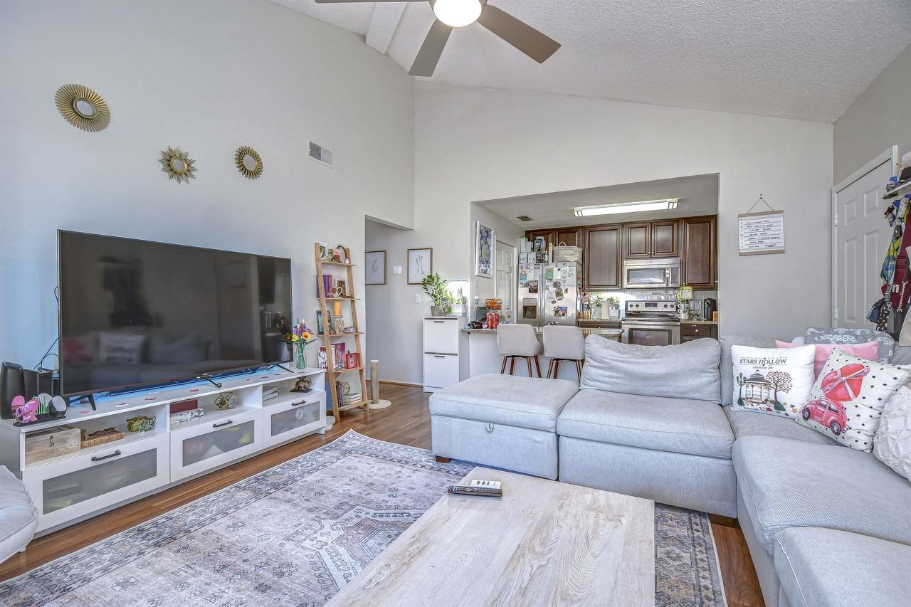 2926 Lichen Ln #A - Photo 5 of 30