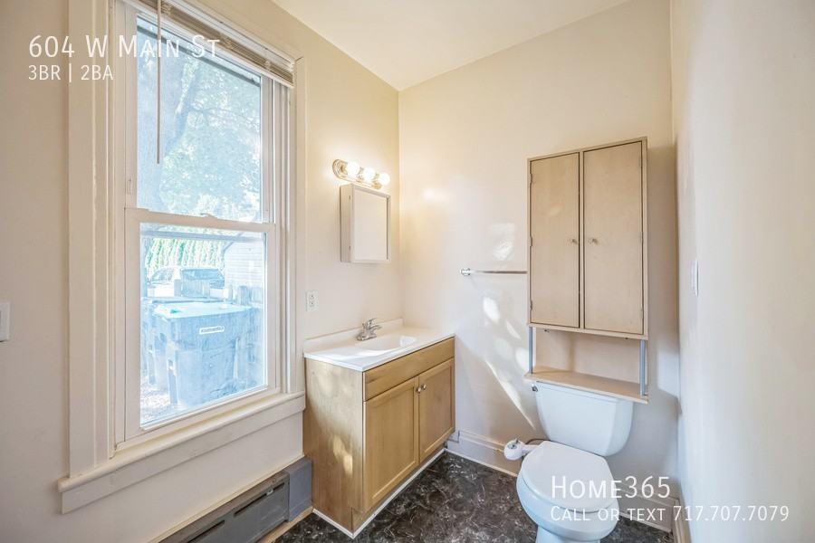 604 West Main Street - Photo 7 of 16