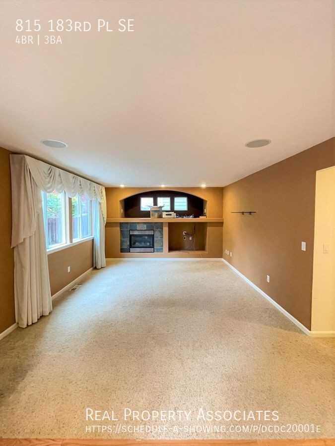 815 183rd Place Southeast - Photo 7 of 32