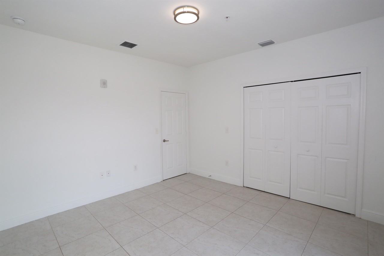 6001 Nw 182nd Ln #6001-304 - Photo 7 of 12