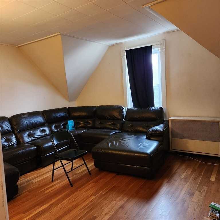 213 Lincoln Street #Apt3 - Photo 2 of 8