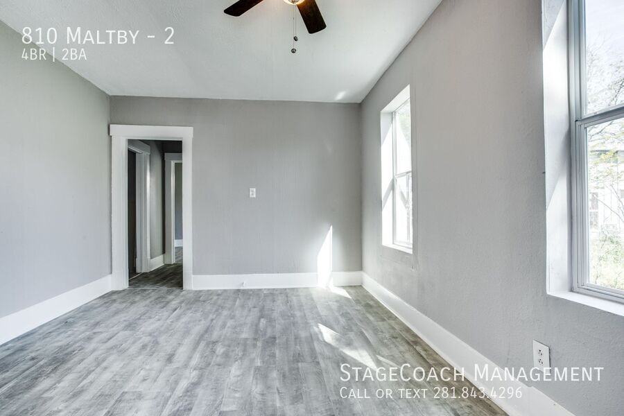 810 Maltby St #2 - Photo 4 of 25