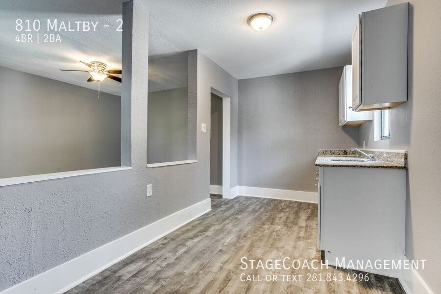 810 Maltby St #2 - Photo 7 of 25