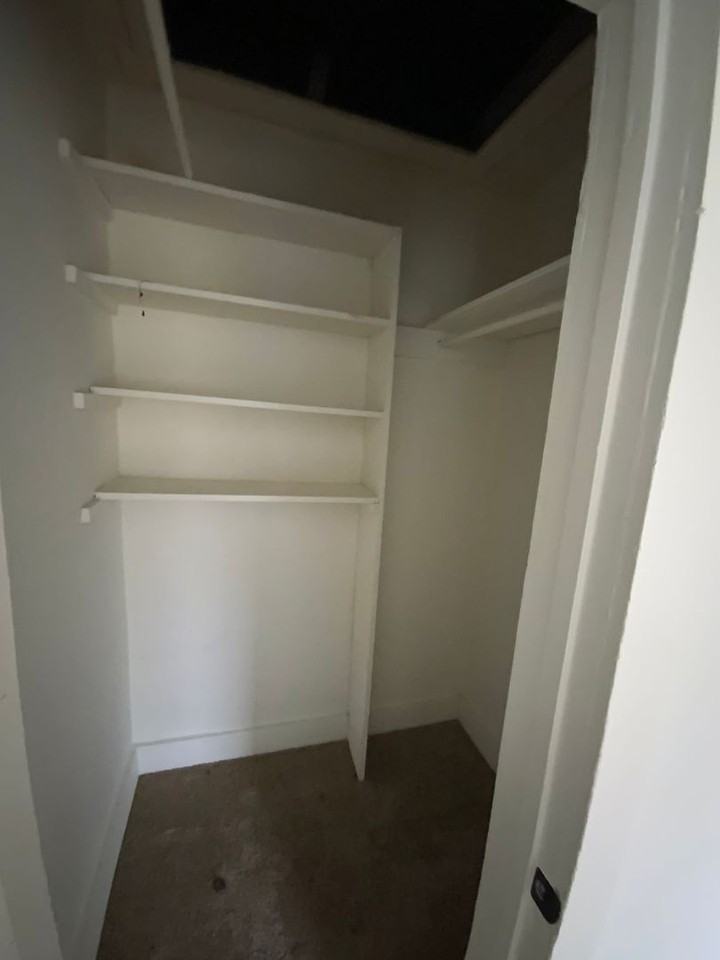 8200 W 34th St - Photo 4 of 9