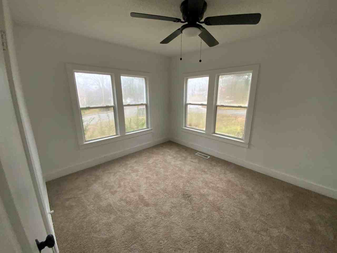 8200 W 34th St - Photo 7 of 9