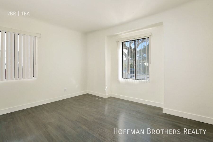 4343 W 169th St - Photo 6 of 9