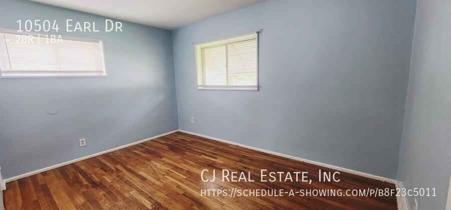 10504 Earl Drive - Photo 4 of 7