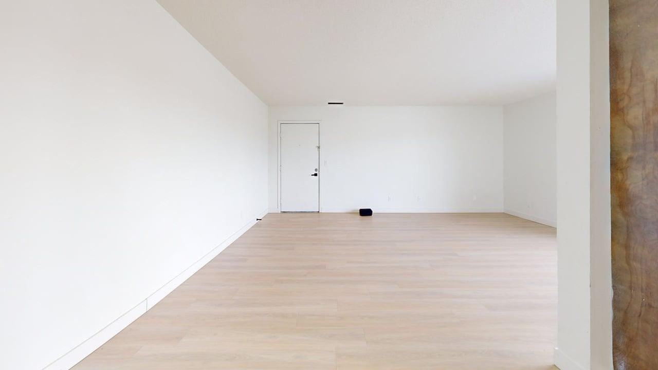 215 E Arbor (Bismarck,ND) - Photo 7 of 16