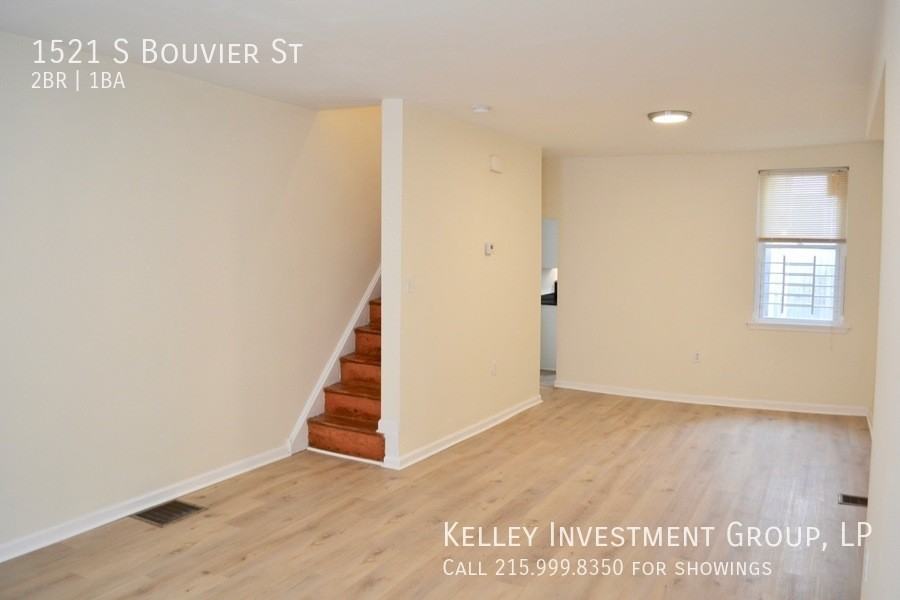 1521 S Bouvier St - Photo 5 of 28