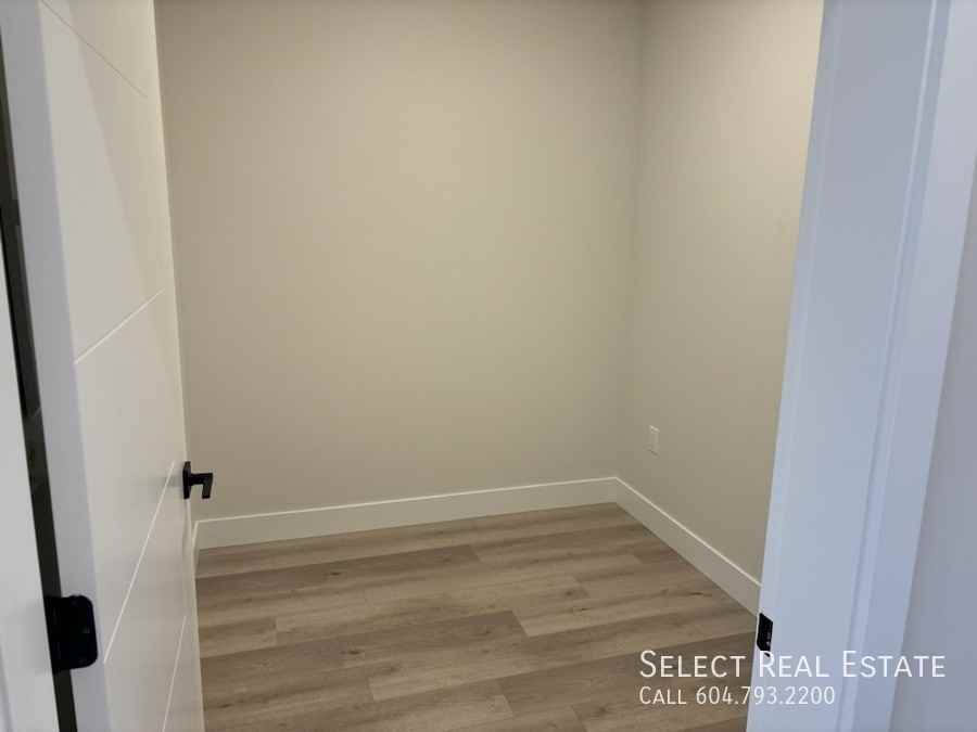 45497 Campus Dr #106 - Photo 3 of 11