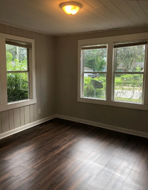 2523 Hiland St - Photo 2 of 3