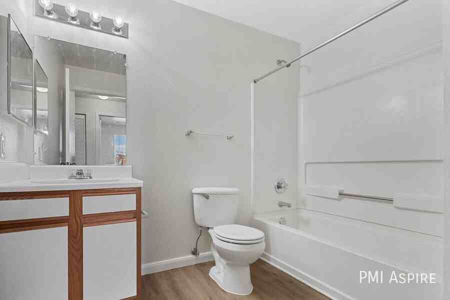 1221 Wren Court #4-202 - Photo 6 of 28