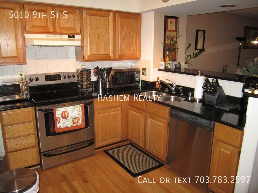 5010 9th Street South - Photo 2 of 12