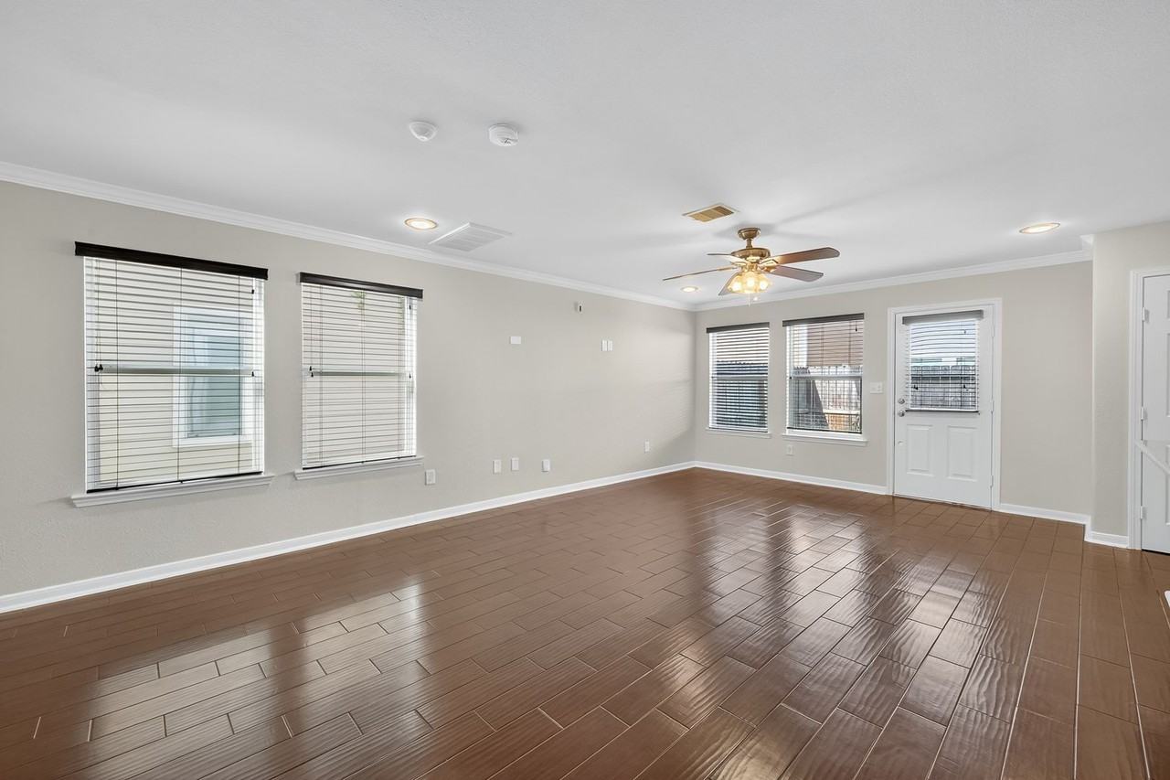 6115 Shadow Isle Lane - Photo 7 of 40