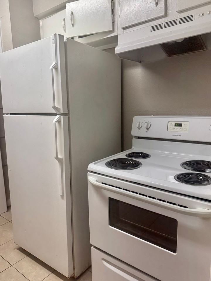 9413 Hollock Street #B - Photo 7 of 12