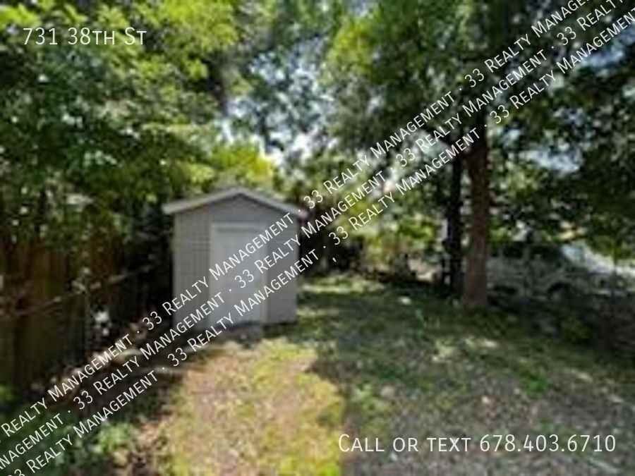 731 East 38th Street - Photo 2 of 7