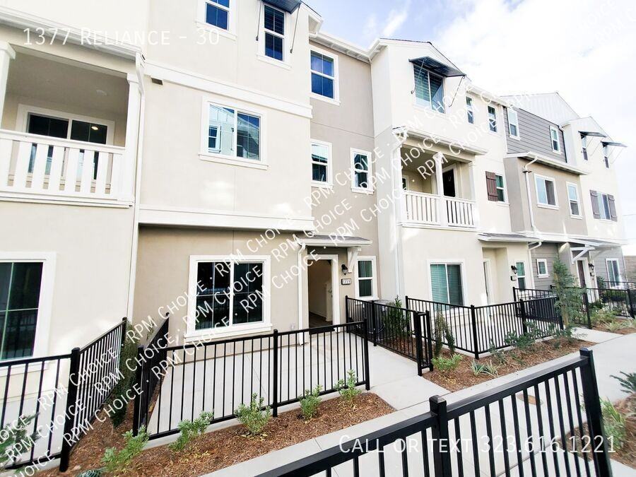 1377 Reliance #30 - Photo 2 of 50