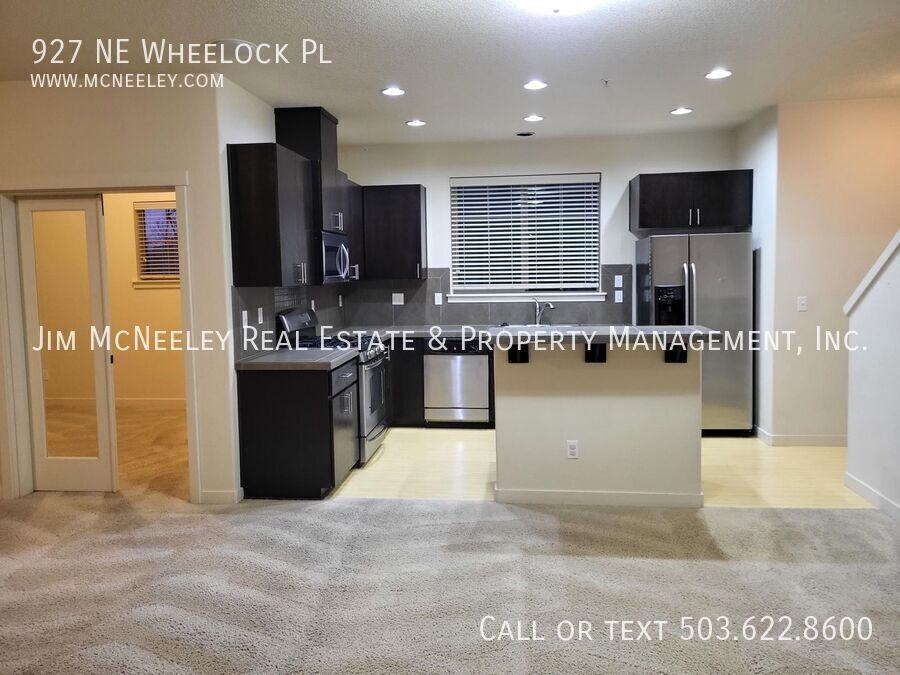 927 Ne Wheelock Pl - Photo 7 of 25