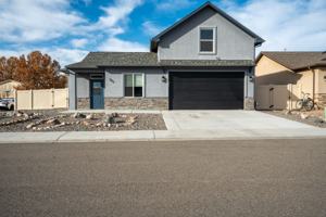 featured image of 383 Sage Way