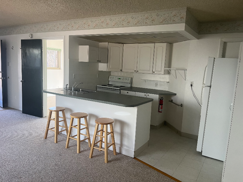 638 Gilcrest Road - Photo 5 of 9