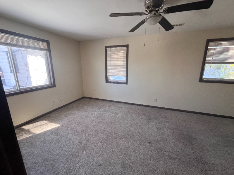 204 Pekin Ave #3 - Photo 7 of 20