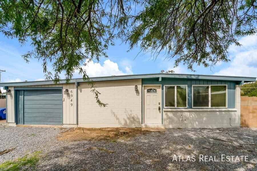 6949 East Casey Place - Photo 3 of 20