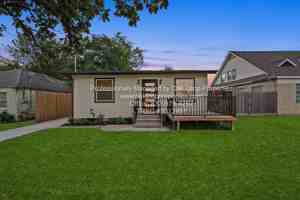 featured image of 1404 Des Jardines Street