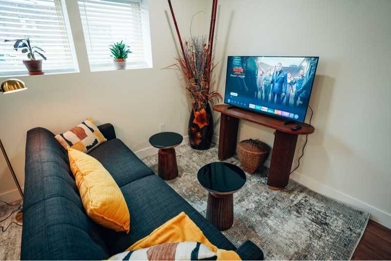 106 Hotel Street - Photo 4 of 26