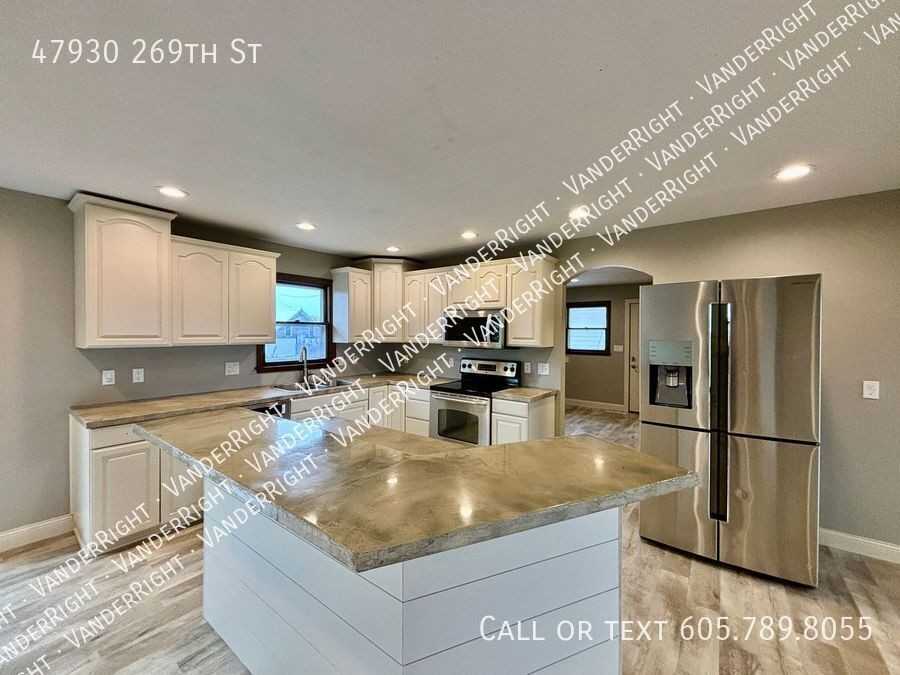 47930 269th Street - Photo 6 of 27