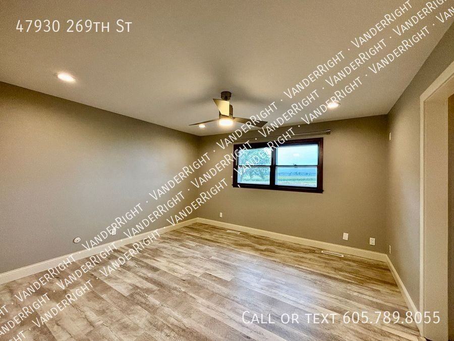 47930 269th Street - Photo 7 of 27