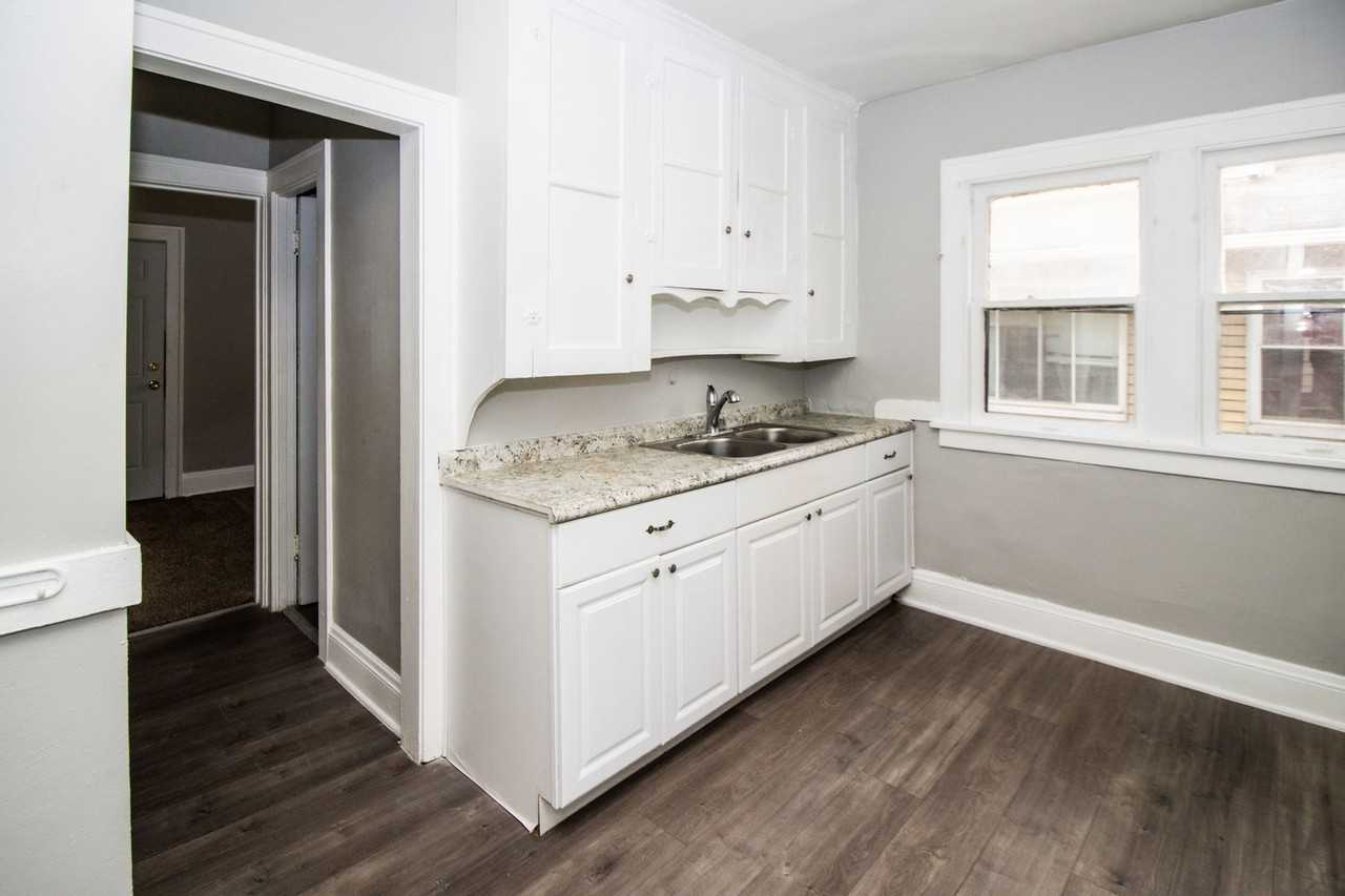 14112 Edgewood Ave #UP - Photo 7 of 16