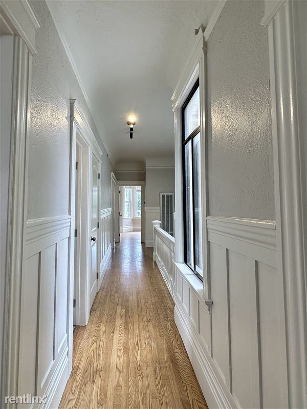 555 Second Street #555 - Photo 4 of 14