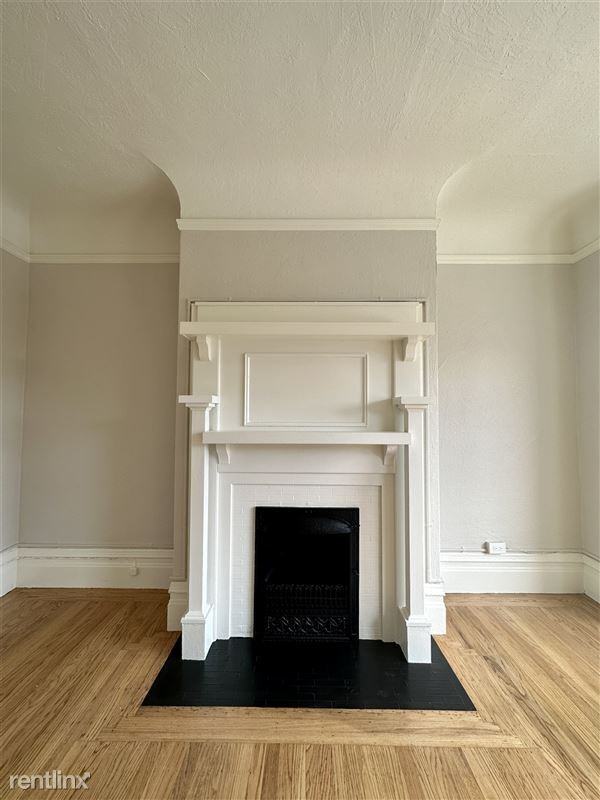 555 Second Street #555 - Photo 2 of 14