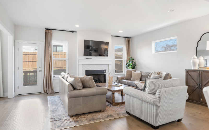 514 Moore Avenue - Photo 3 of 17