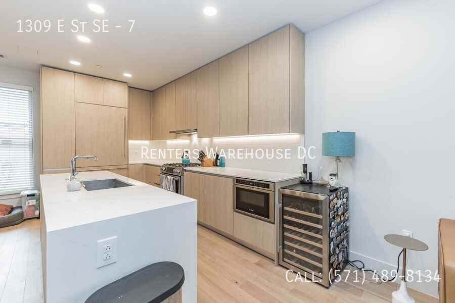 1309 E St Se #7 - Photo 3 of 15