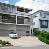 featured image of 1002 Southside Avenue