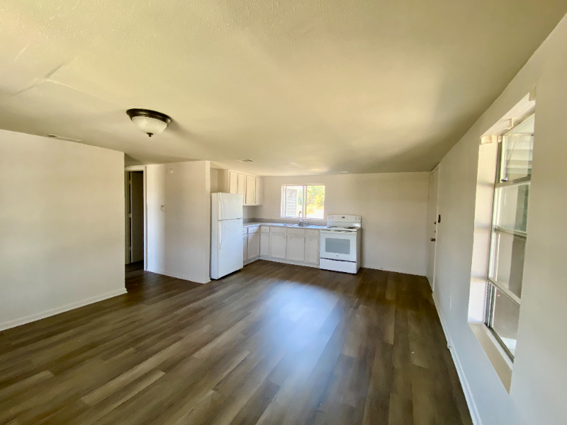 415 Jasmine Ln #415 - Photo 2 of 18