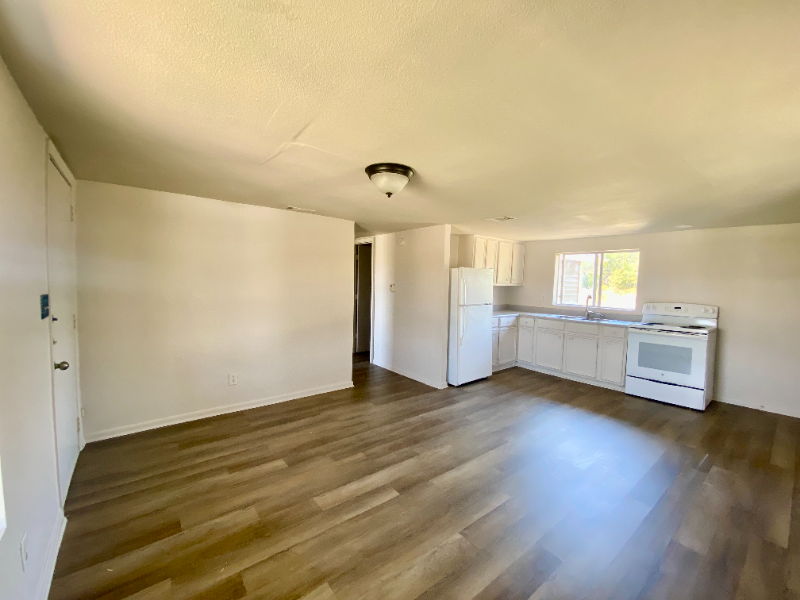 415 Jasmine Ln #415 - Photo 3 of 18