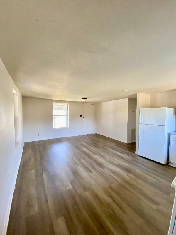 415 Jasmine Ln #415 - Photo 5 of 18