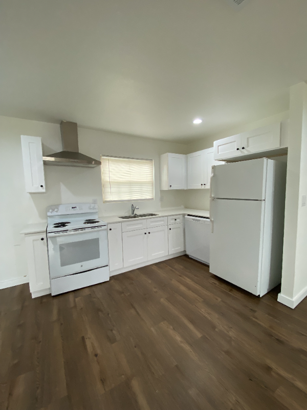 417 Jasmine Ln #417 - Photo 3 of 18