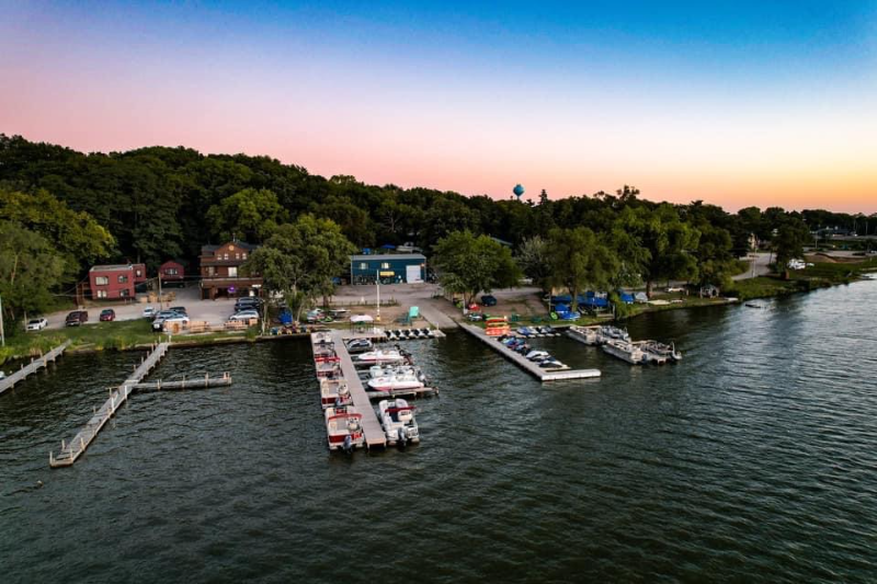 117 Nippersink Rd #402 - Photo 4 of 4