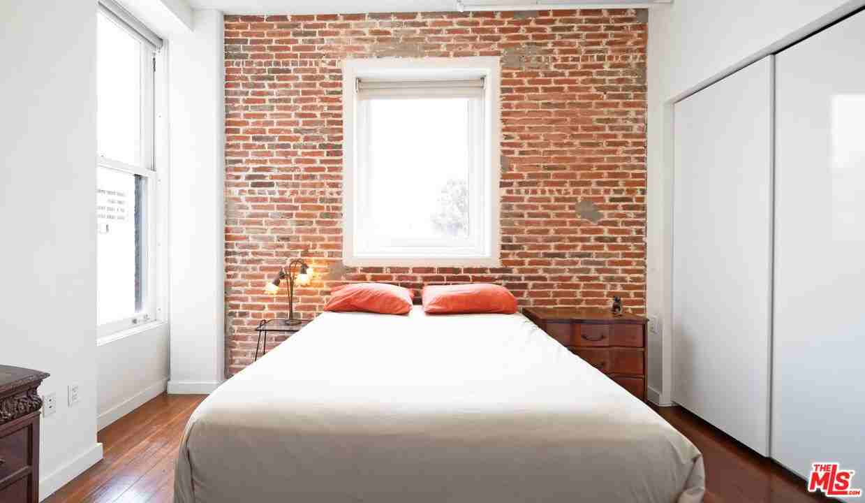 257 South Spring Street #2574E - Photo 4 of 28