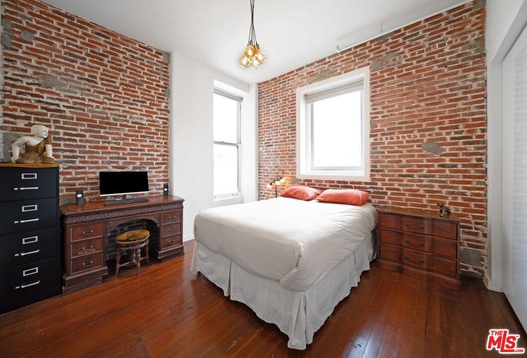 257 South Spring Street #2574E - Photo 5 of 28