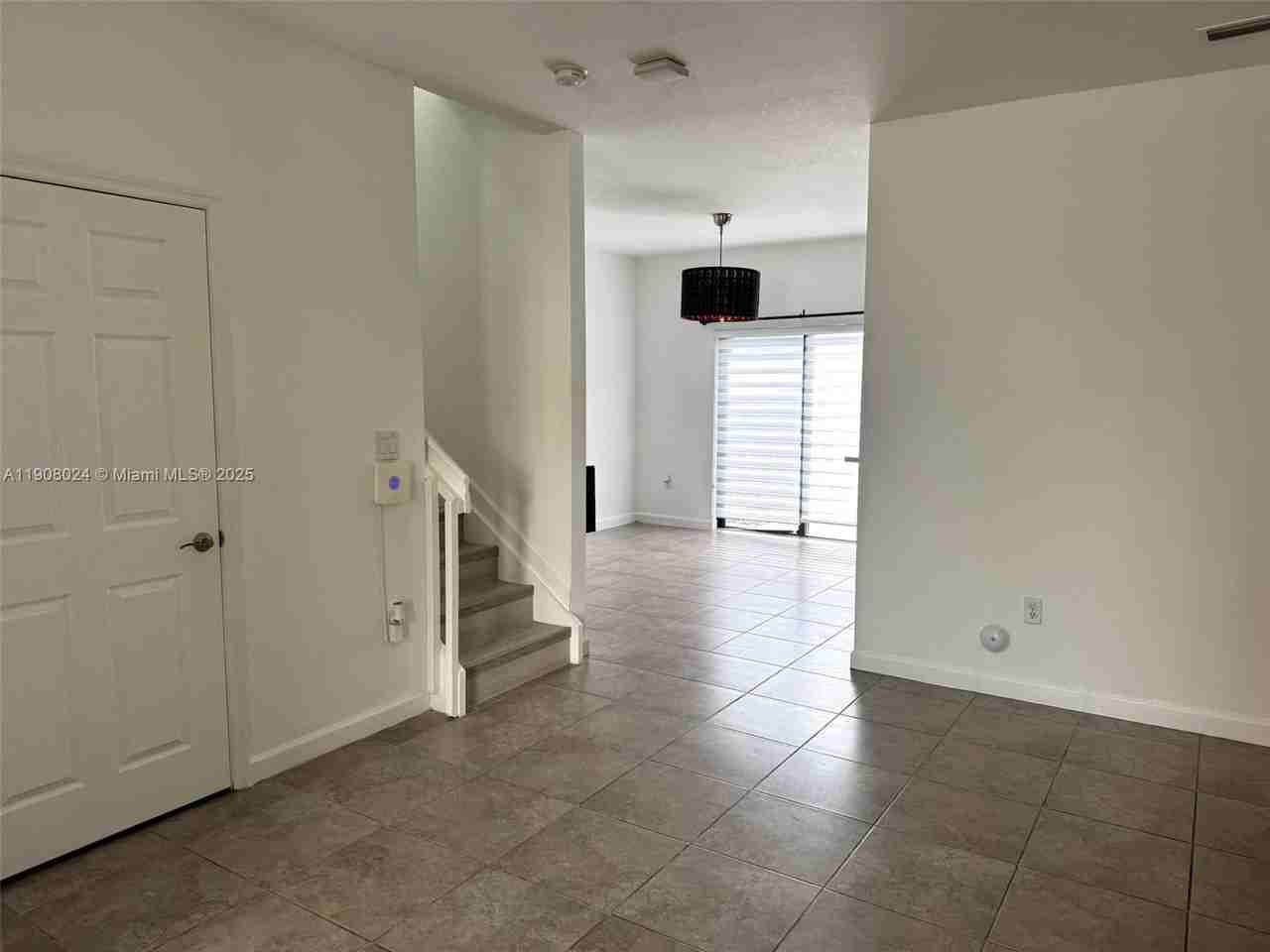 3354 Se 1st Ct #3354 - Photo 6 of 19