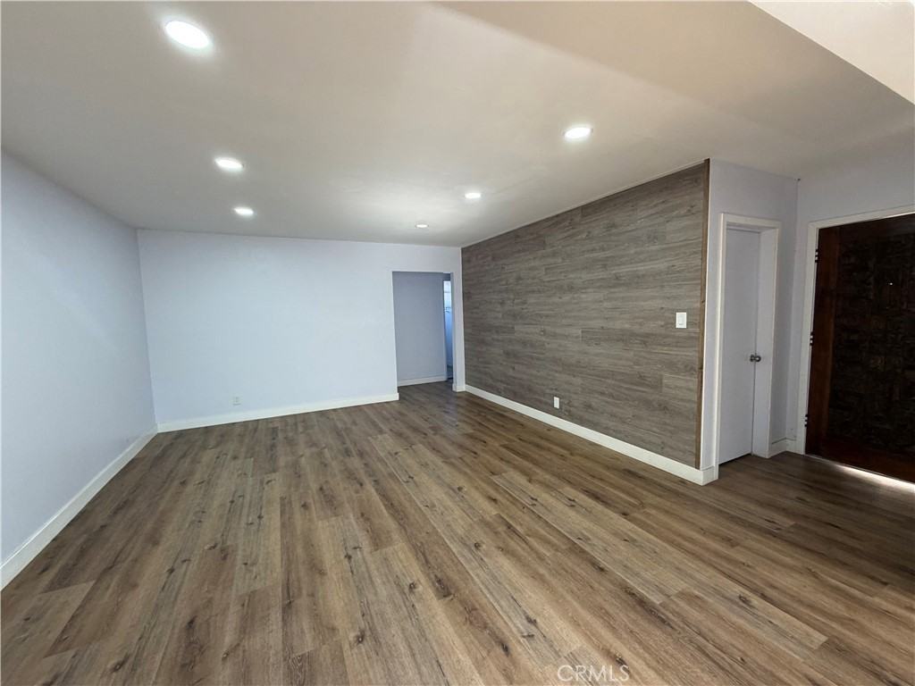 671 Peggy Avenue #671 - Photo 3 of 8