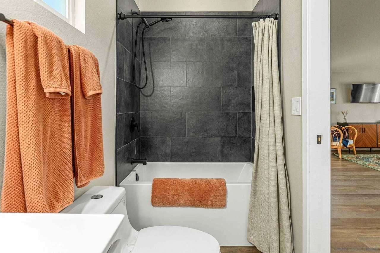 6081 Horton Dr #6081CASITA - Photo 3 of 30